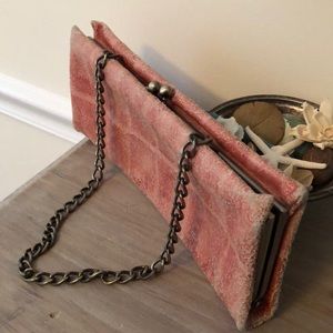 Hobo clutch!